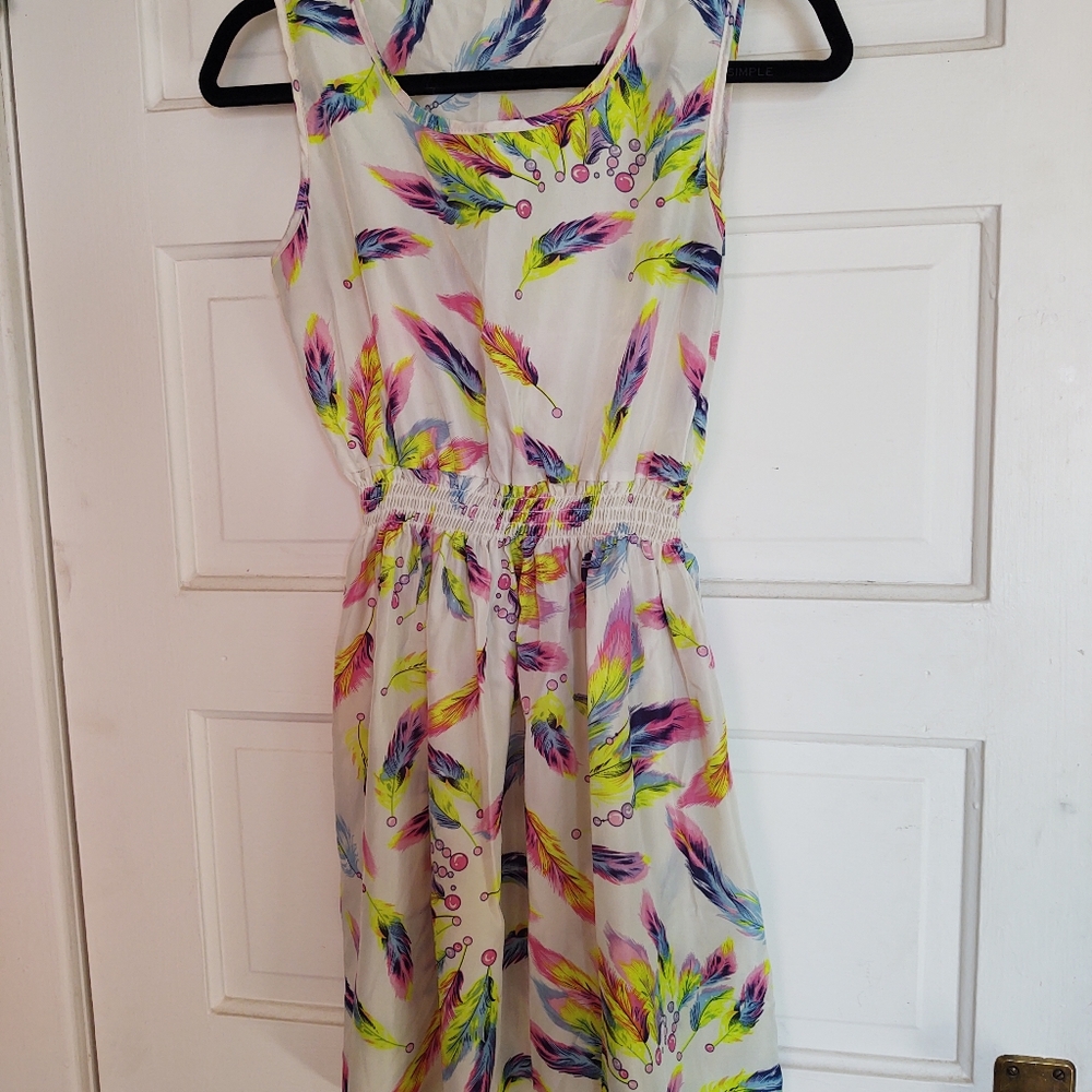 Sleeveless dress